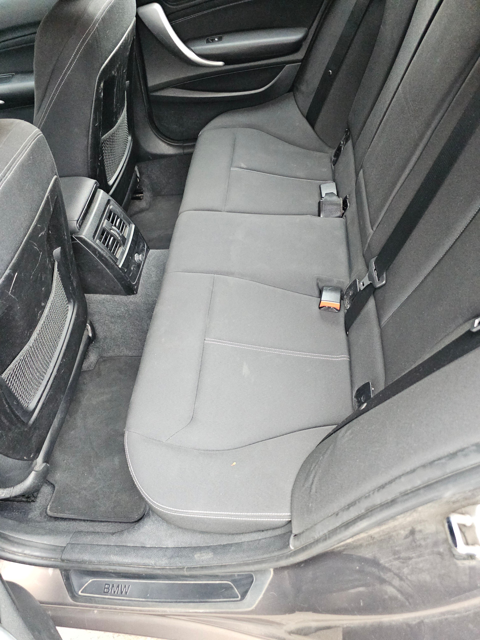 BMW 116i Sport Line-image-15