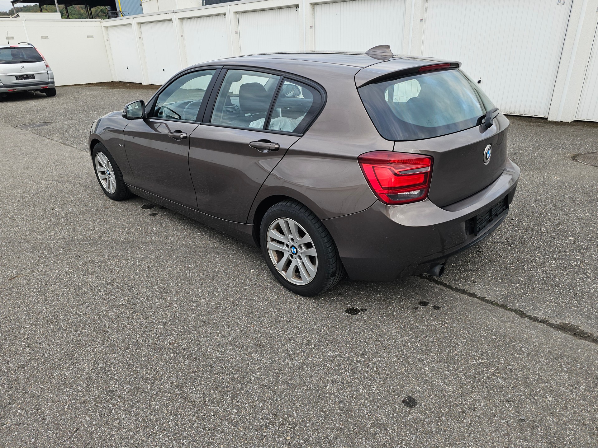 BMW 116i Sport Line-image-3