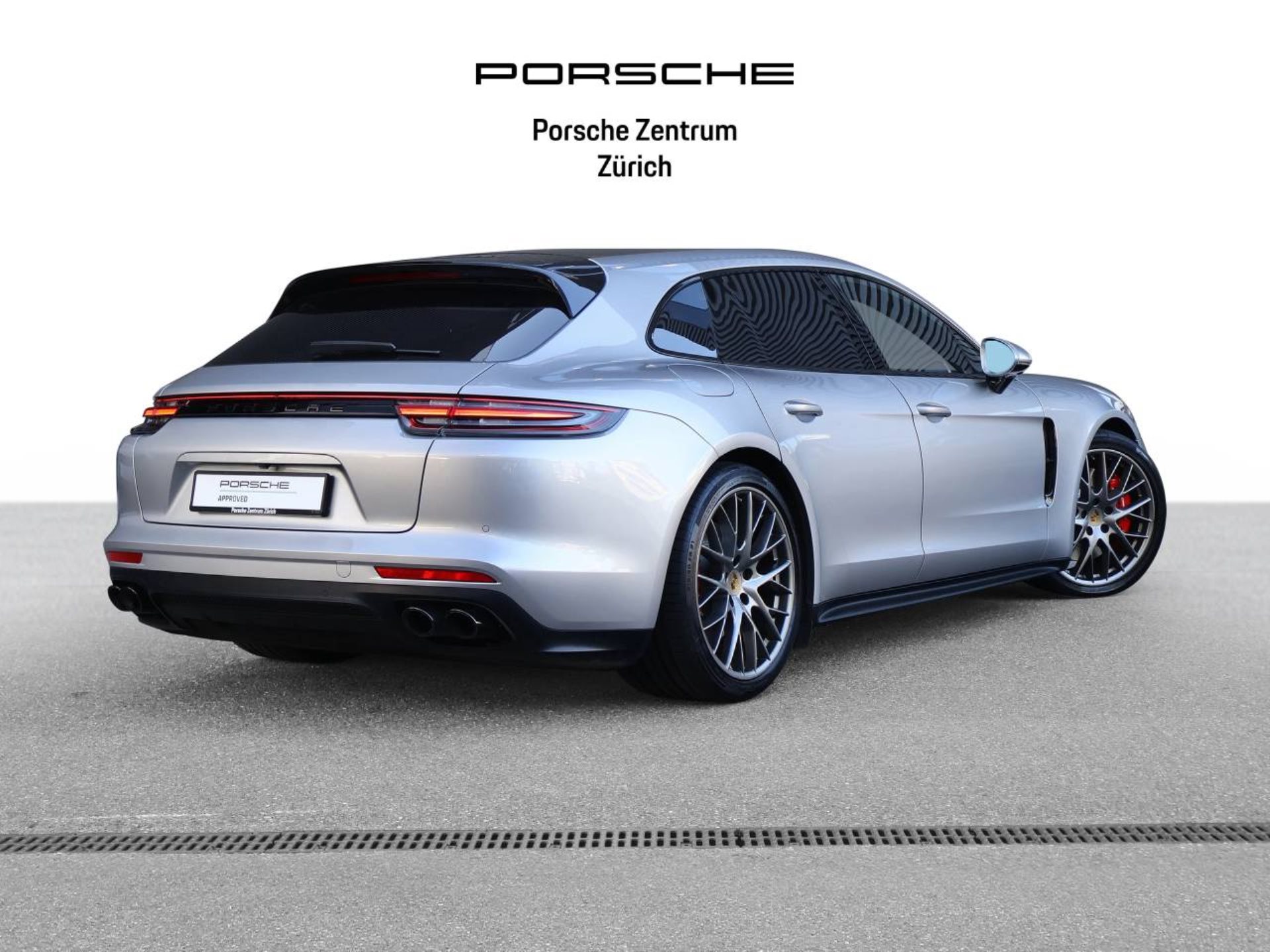 PORSCHE Panamera GTS Sport Turismo-image-5