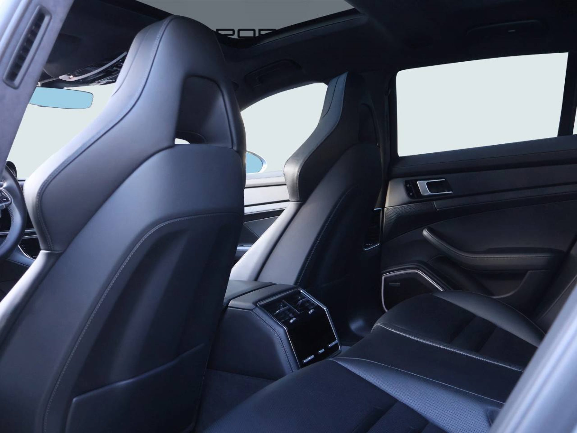 PORSCHE Panamera GTS Sport Turismo-image-14