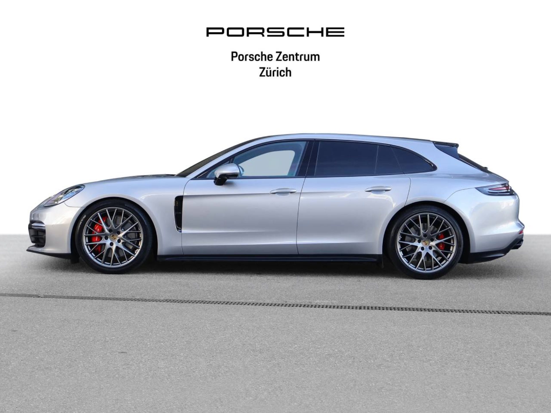 PORSCHE Panamera GTS Sport Turismo-showroom-element-1