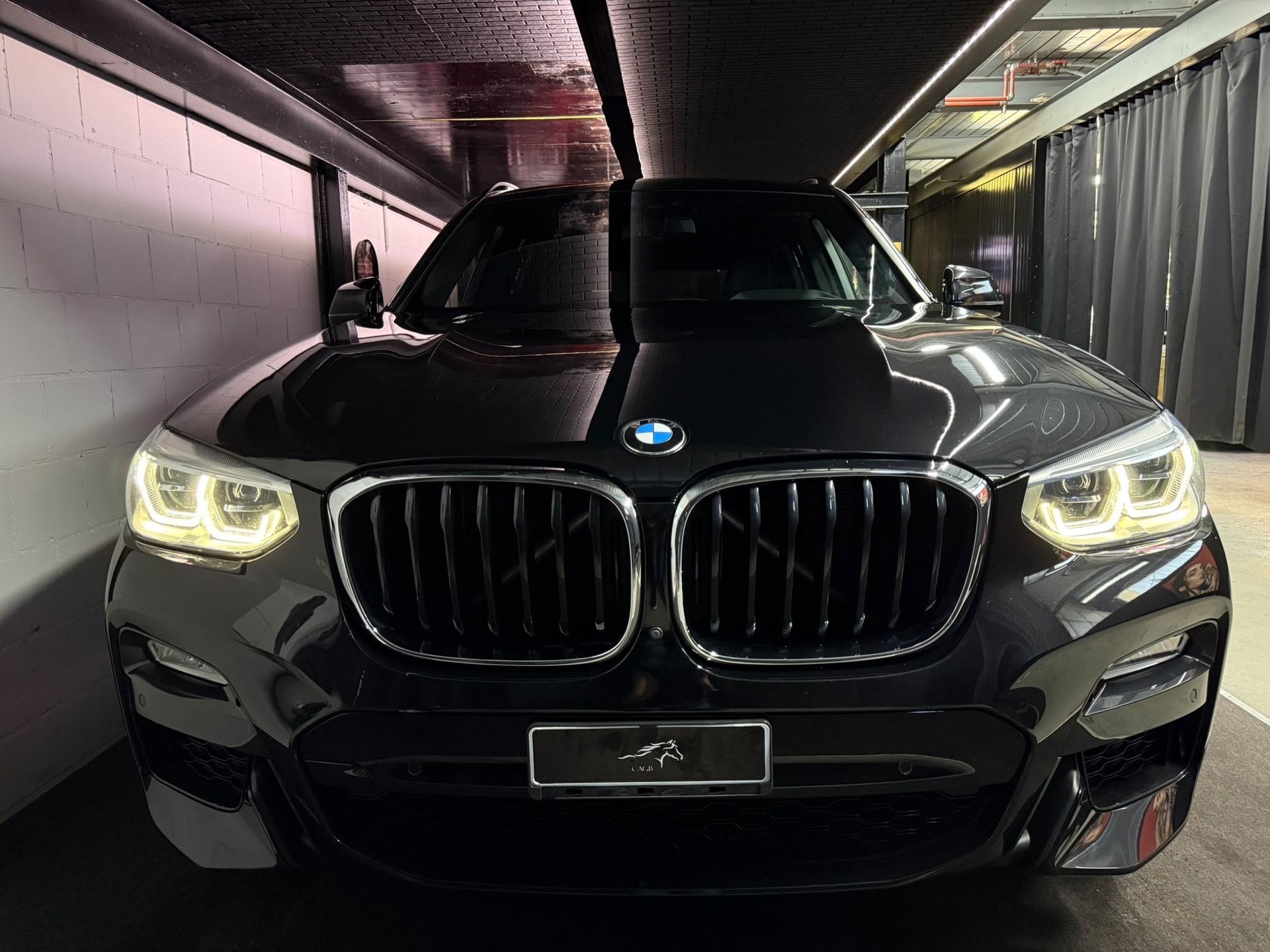 BMW X3 xDrive 20i Individual M Sport Steptronic-image-6