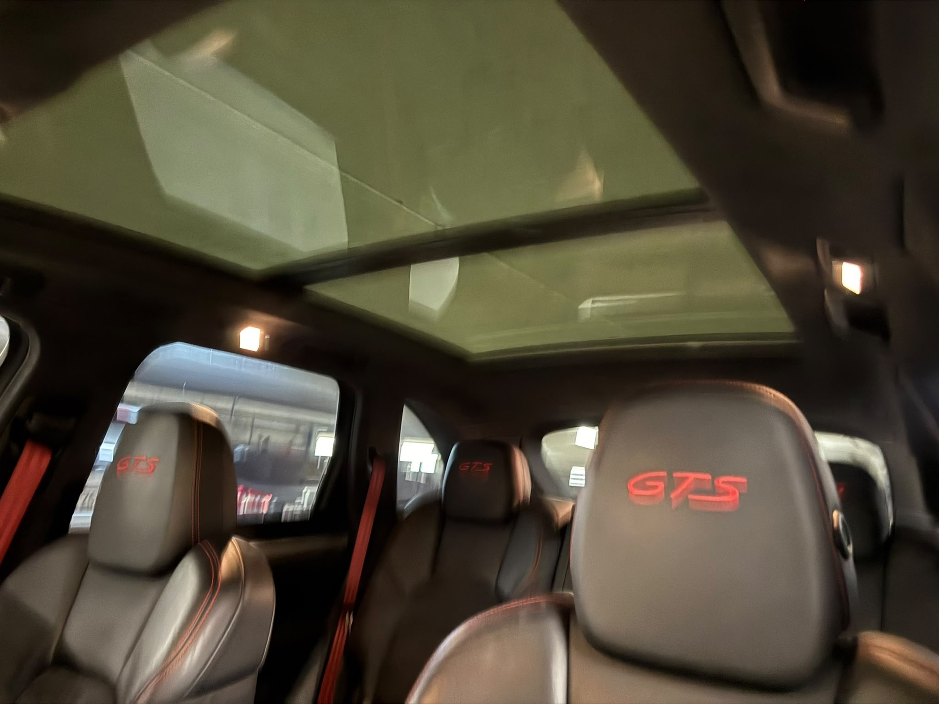 PORSCHE Cayenne GTS-image-12
