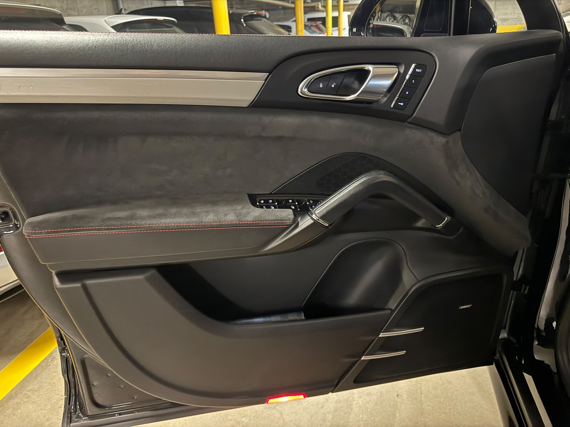 PORSCHE Cayenne GTS-image-13