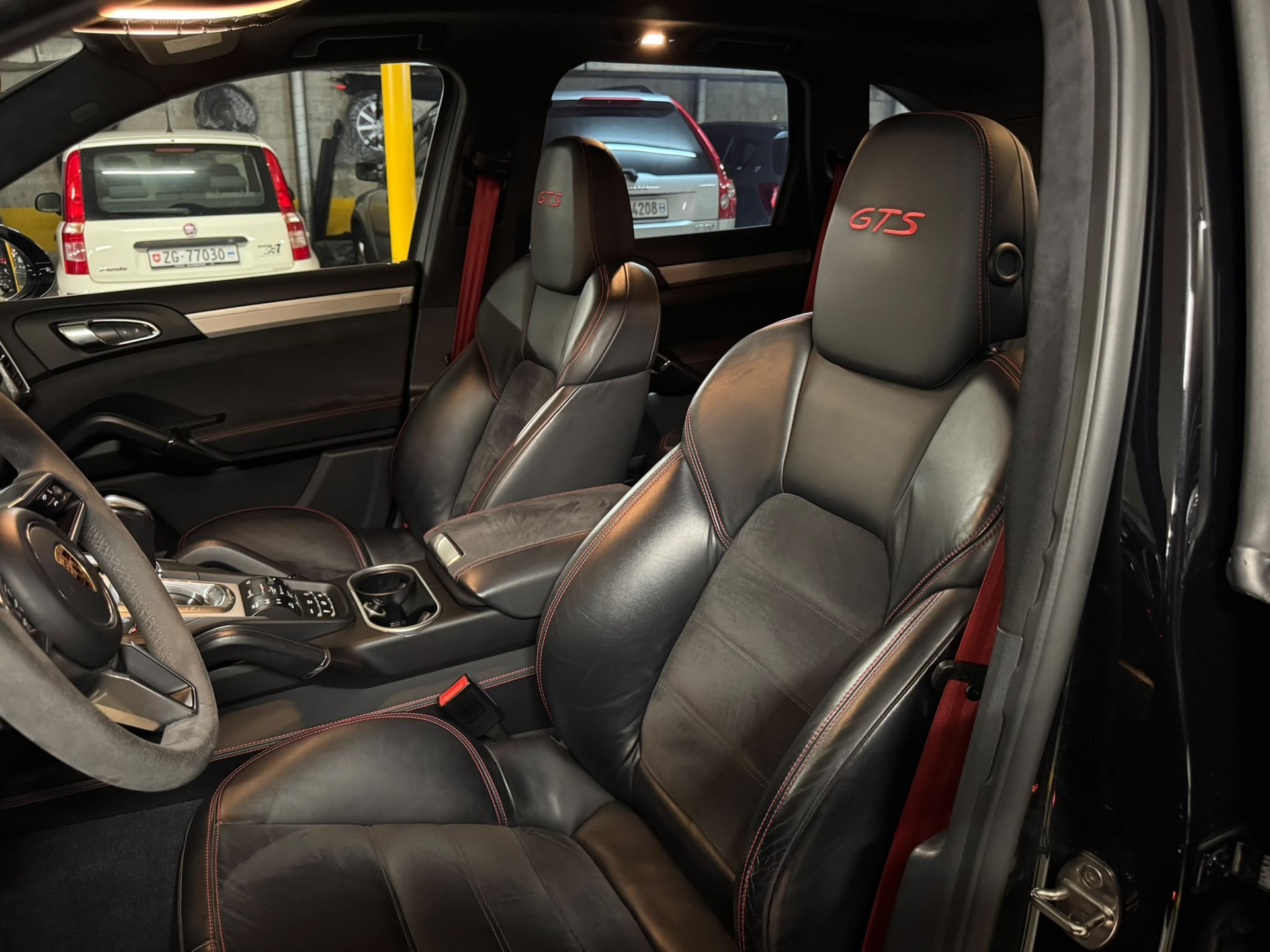PORSCHE Cayenne GTS-image-7