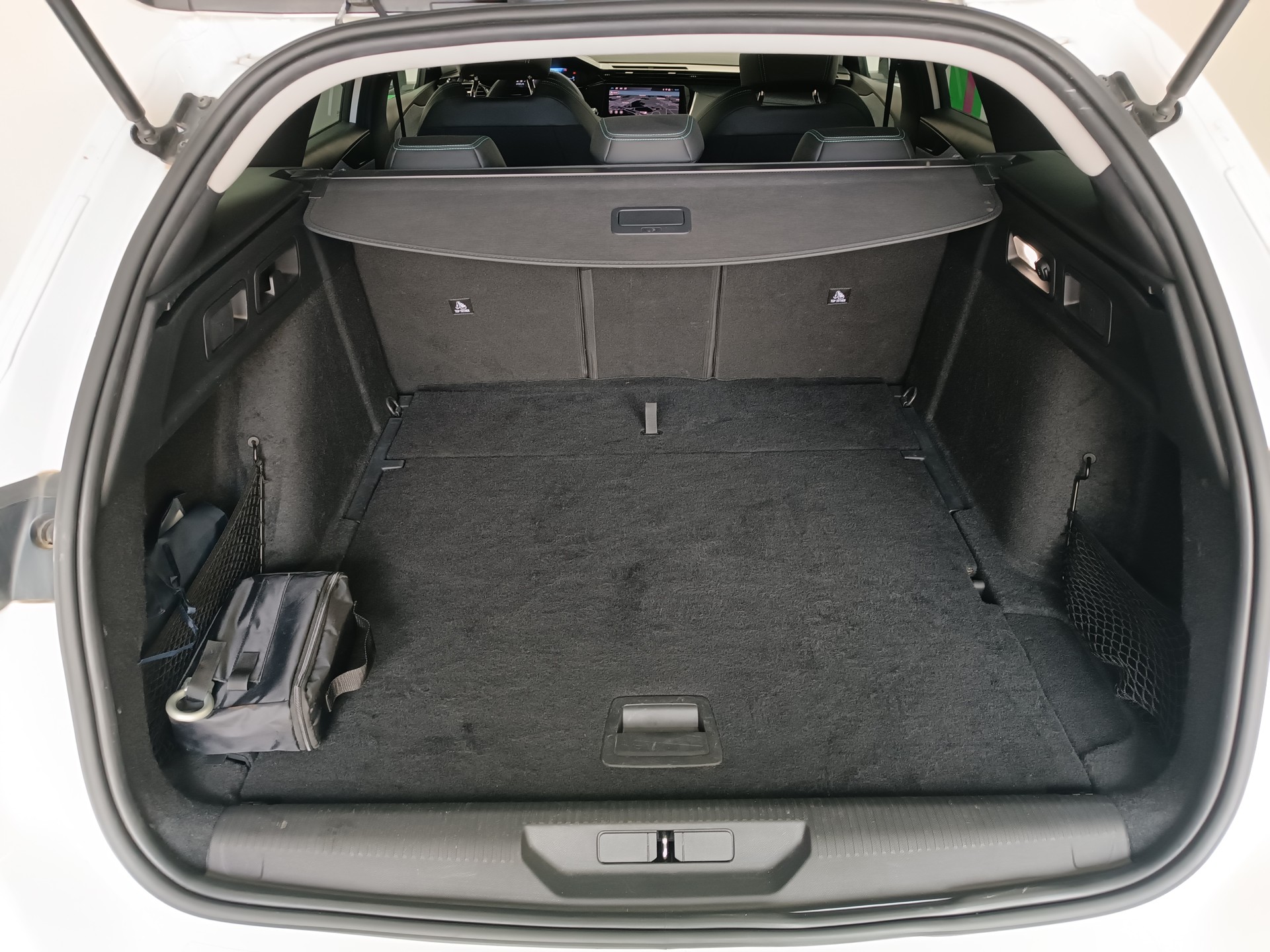 PEUGEOT 308 SW 1.5 BlueHDI Allure Pack EAT8-image-13
