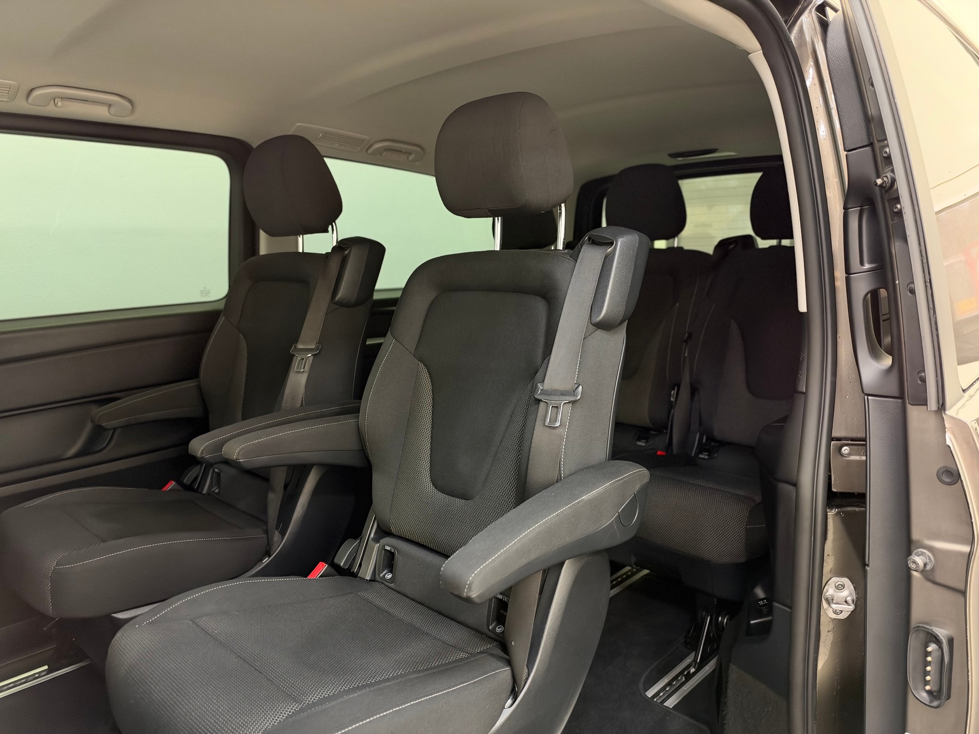 MERCEDES-BENZ V 250 d Swiss Edition kompakt 4Matic 7G-Tronic-image-17