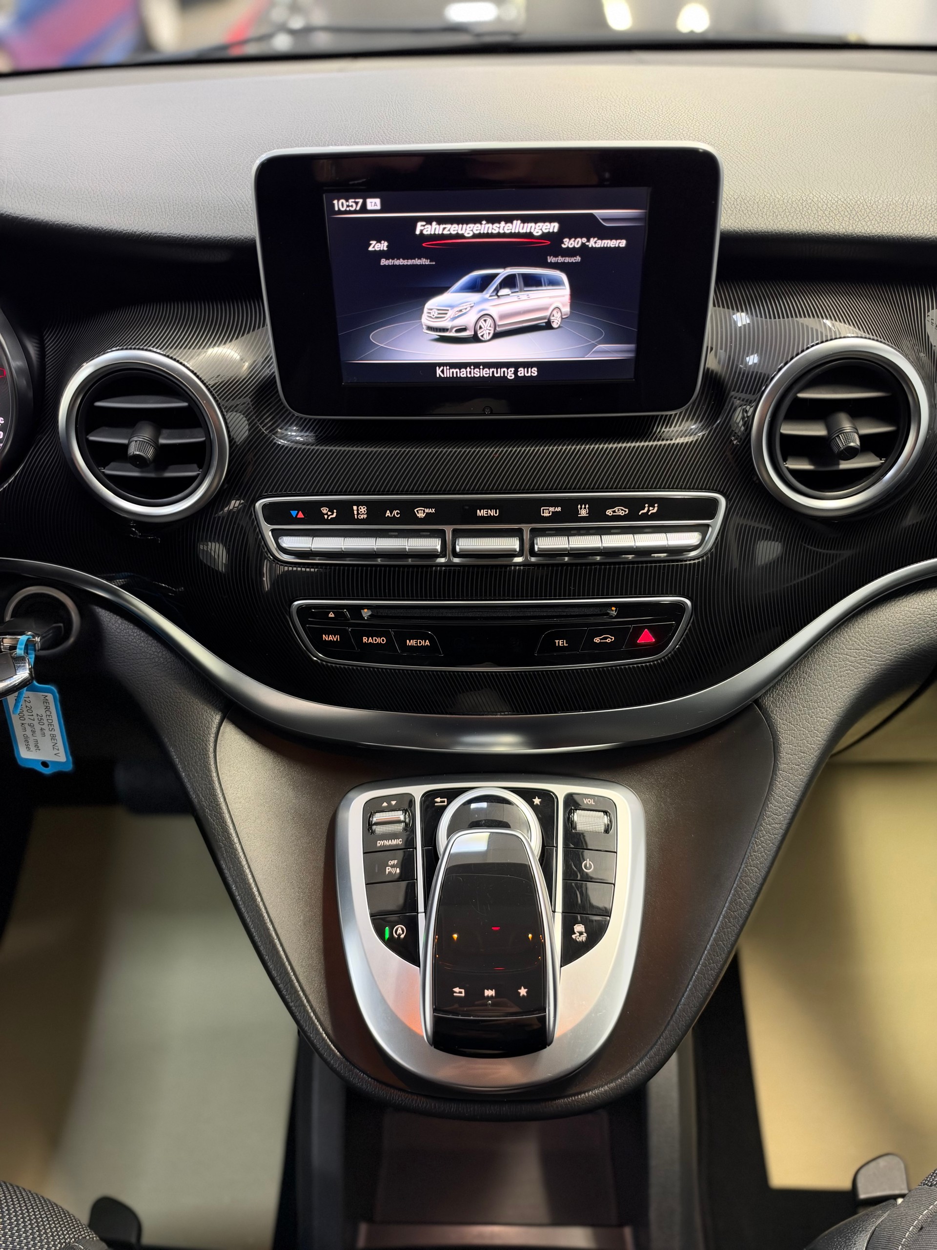 MERCEDES-BENZ V 250 d Swiss Edition kompakt 4Matic 7G-Tronic-image-10
