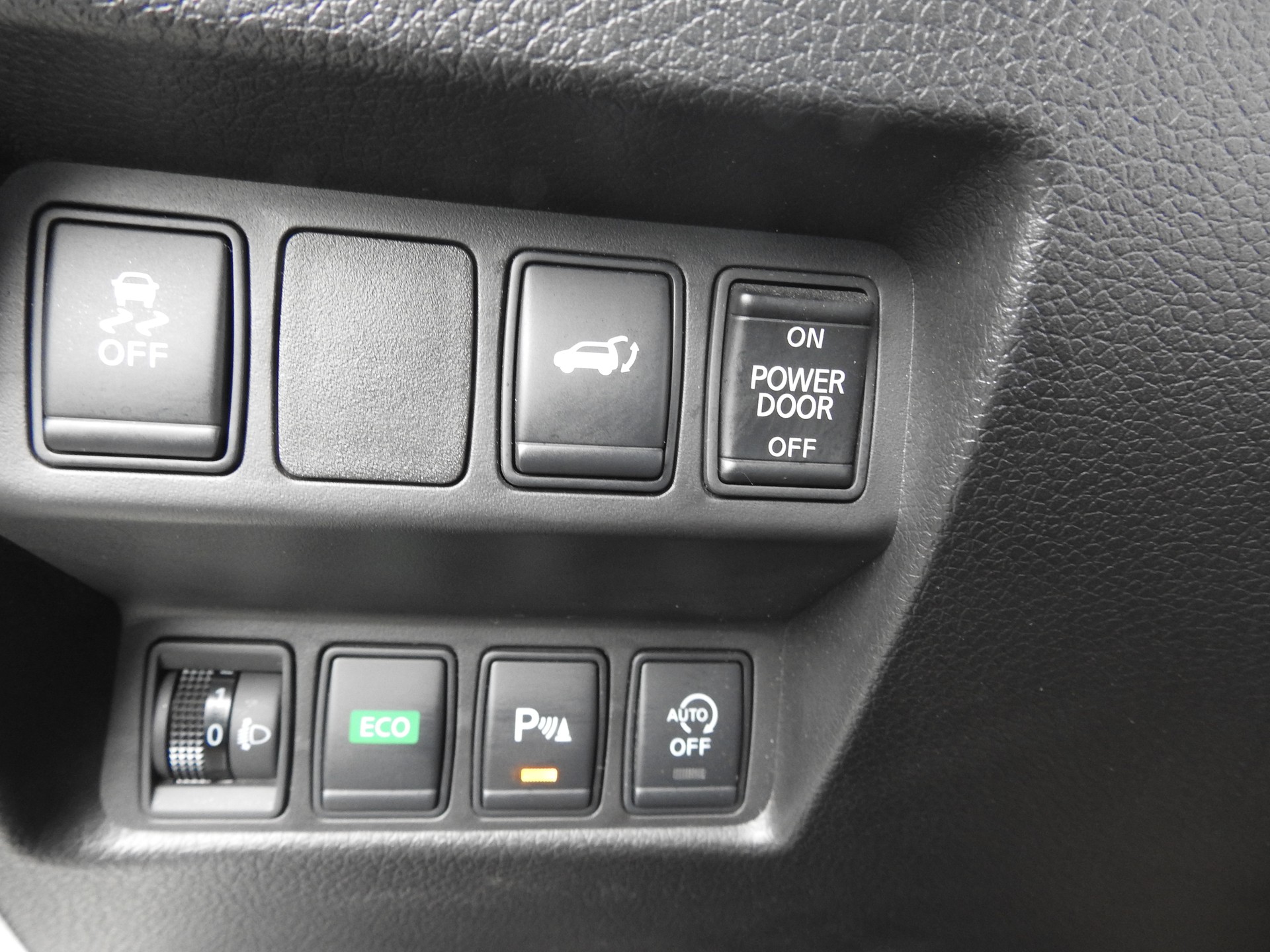 NISSAN X-Trail 2.0 dCi Swiss Ed. Xtronic CVT ALL-MODE 4x4-image-27