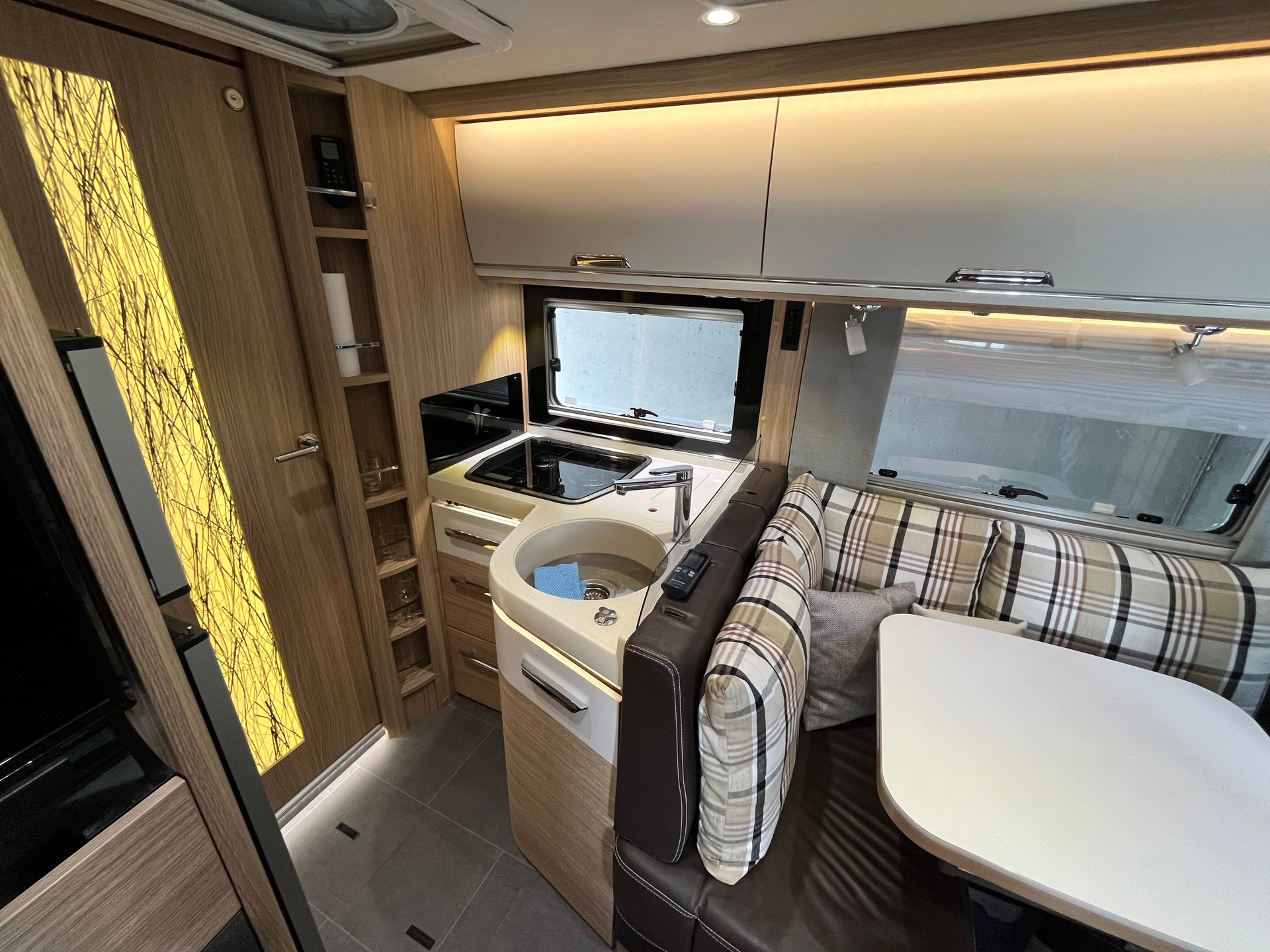 NIESMANN + BISCHOFF 77E-image-5