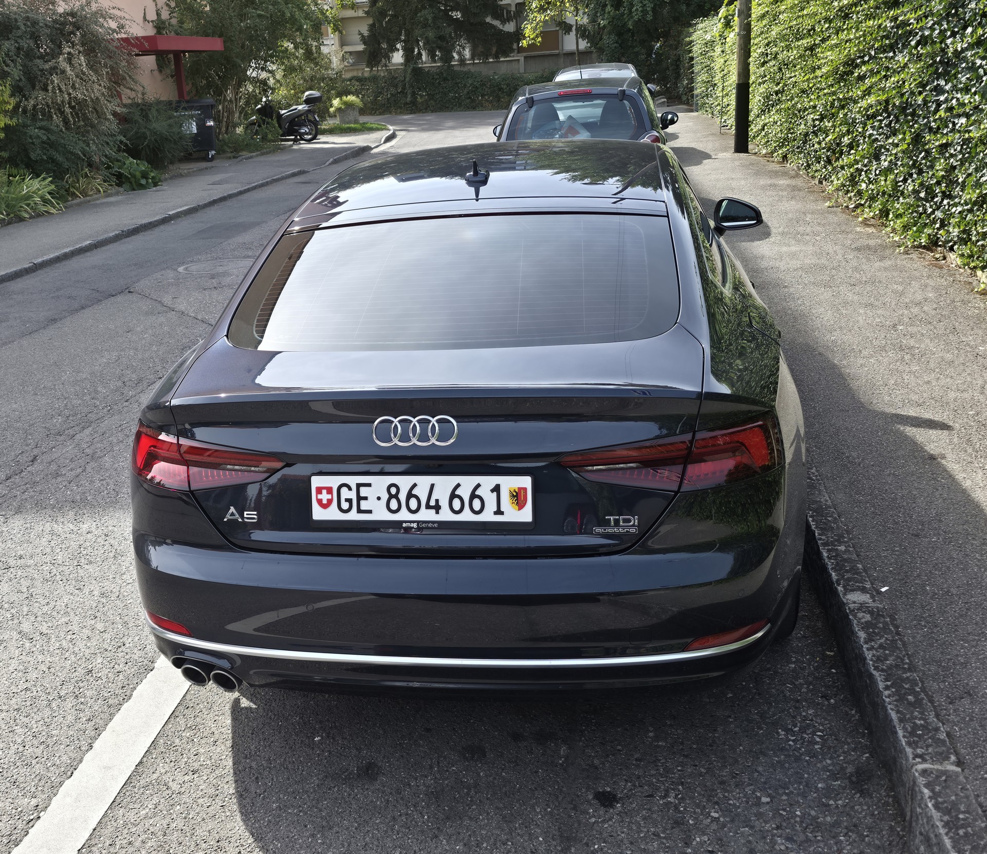 AUDI 2.0 TDI Sportback Sport quattro S-Tronic-image-2