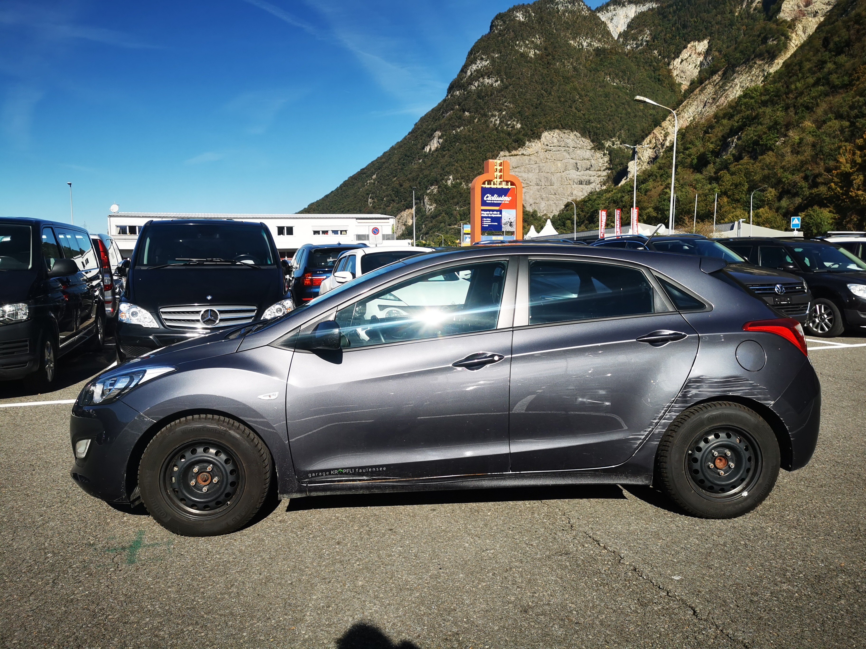 Car photo