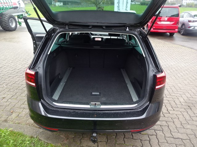 VW Passat 2.0 TDI BMT Business 4Motion DSG-image-12