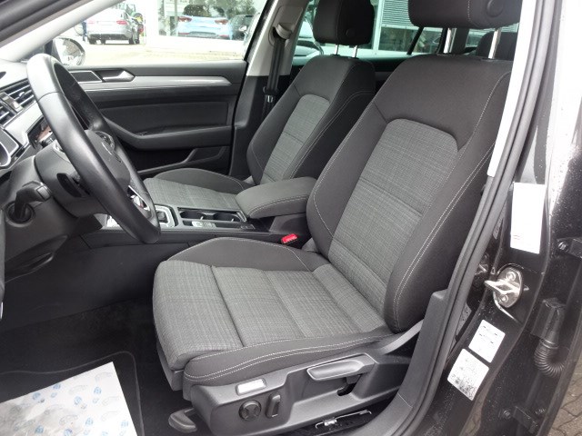 VW Passat 2.0 TDI BMT Business 4Motion DSG-image-10
