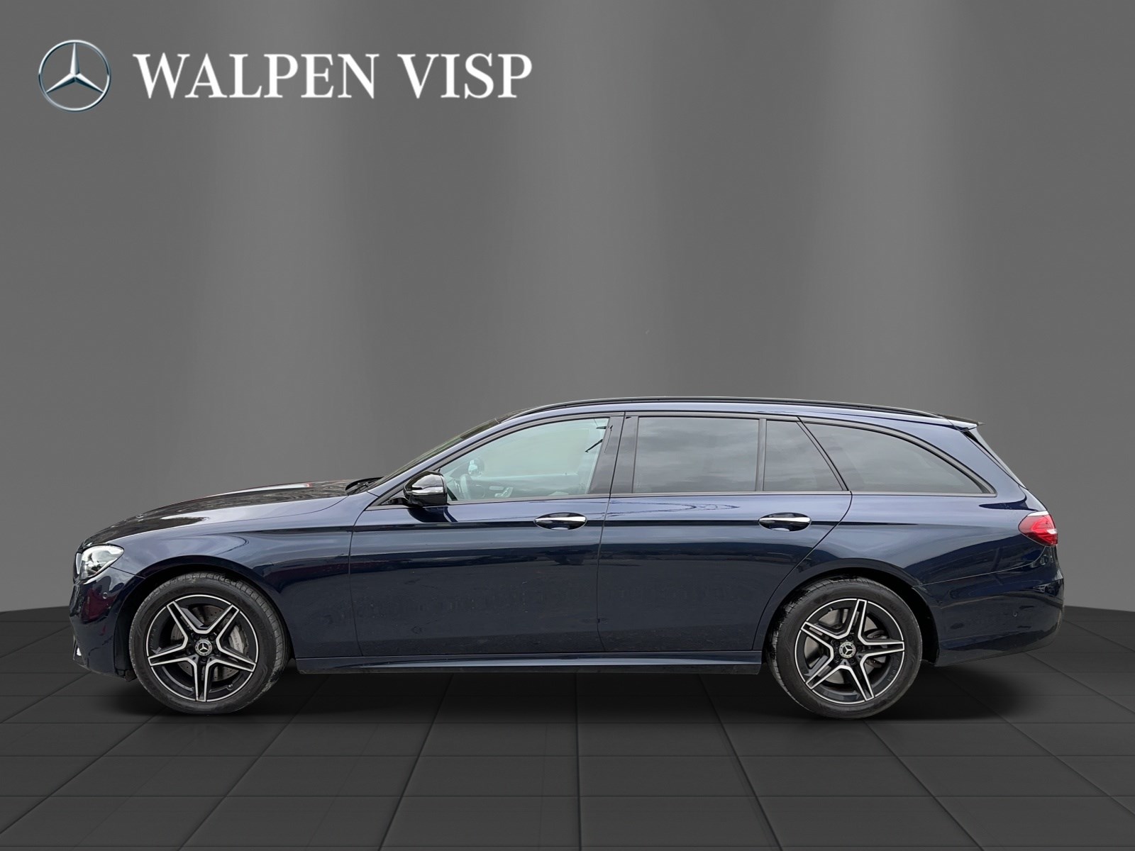 MERCEDES-BENZ E 300 de T 4M AMG Line-image-2