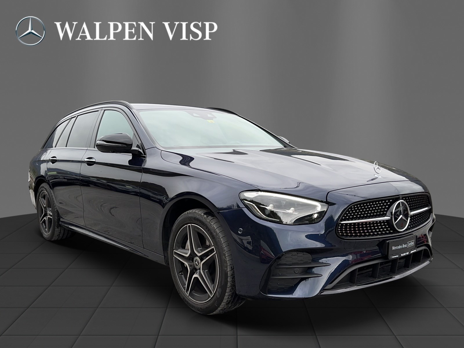 MERCEDES-BENZ E 300 de T 4M AMG Line-image-7