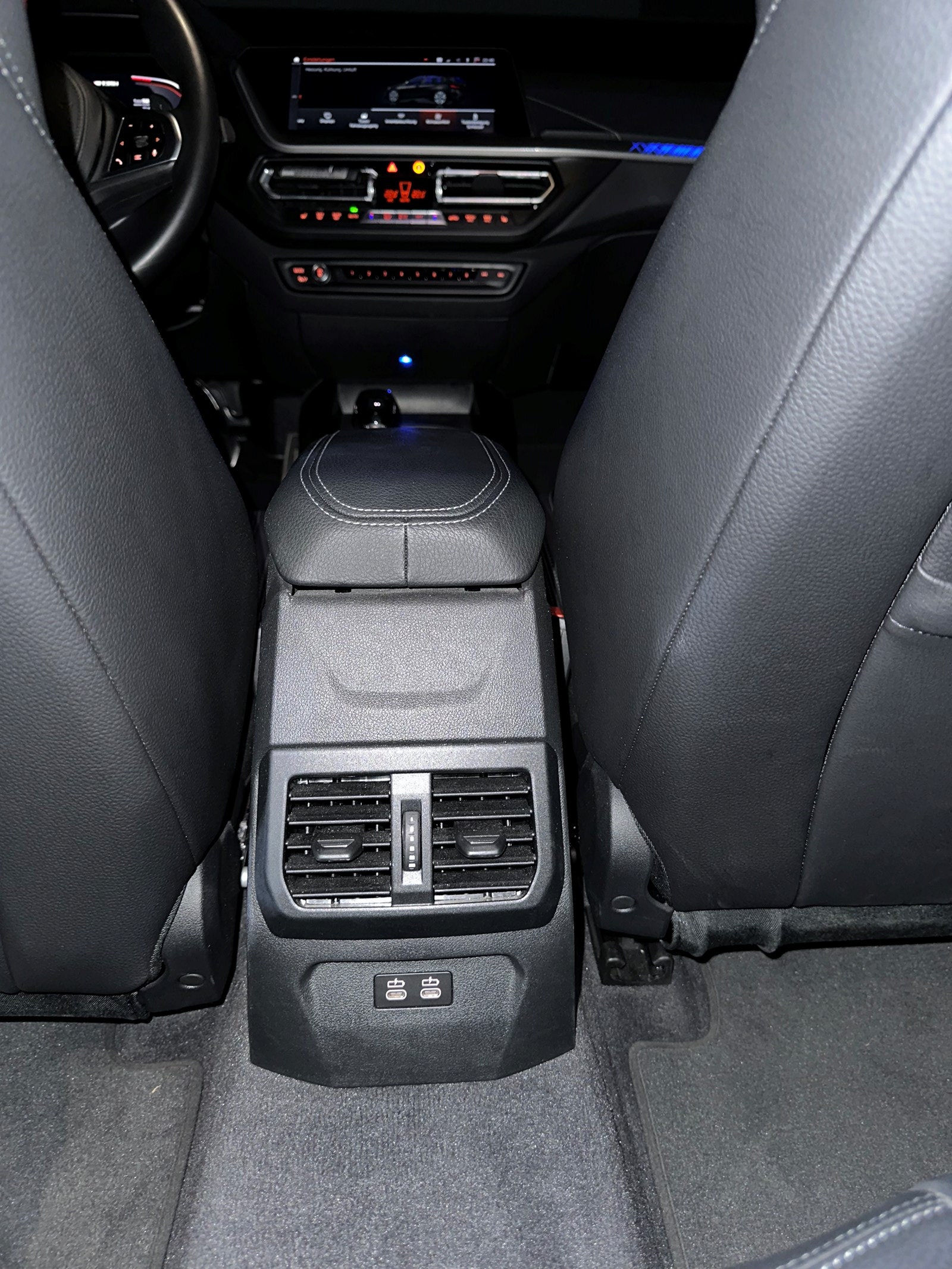 BMW M135i xDrive Steptronic-image-15
