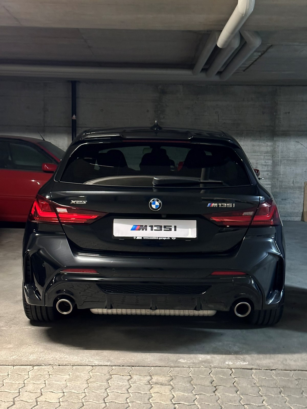 BMW M135i xDrive Steptronic-image-6