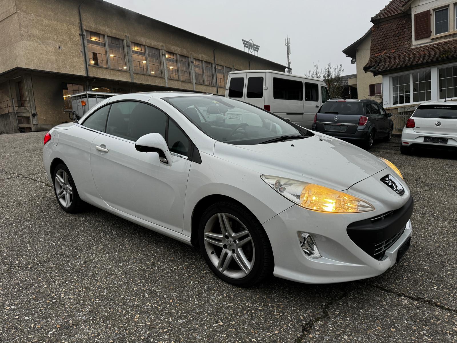 PEUGEOT 308 CC 1.6 16V Turbo Sport Pack Automatic-image-1