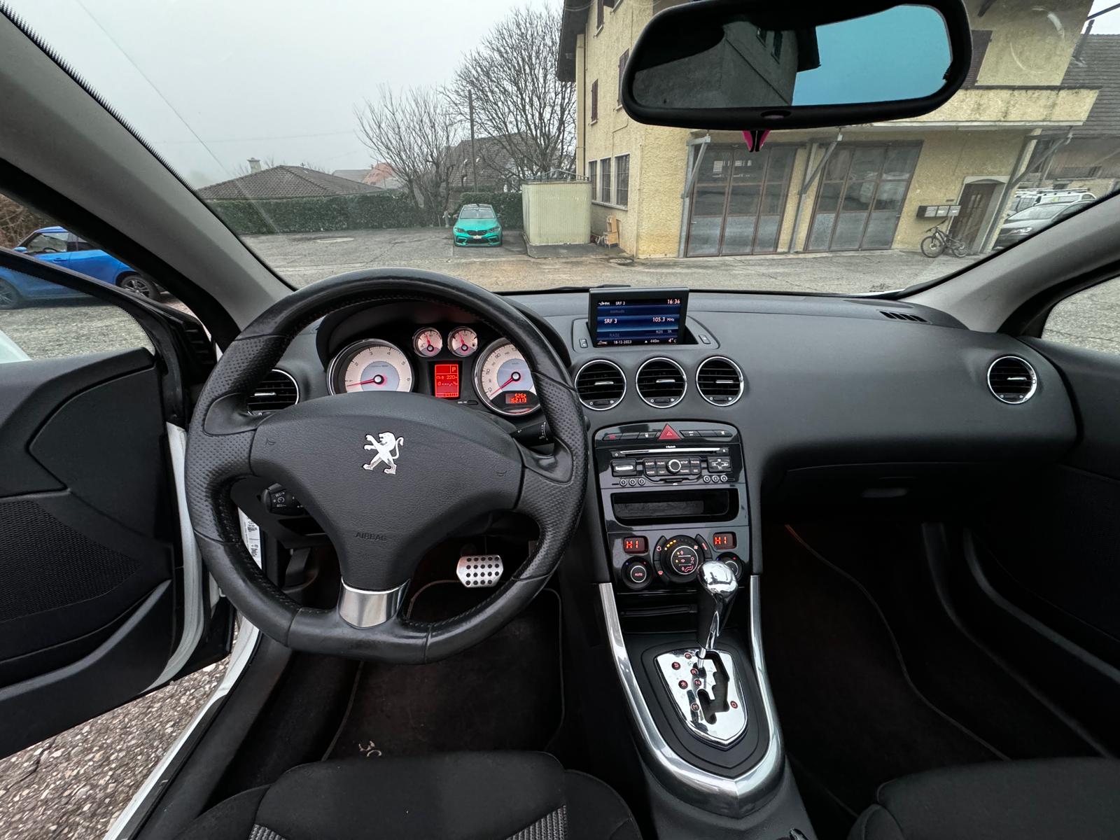 PEUGEOT 308 CC 1.6 16V Turbo Sport Pack Automatic-image-13