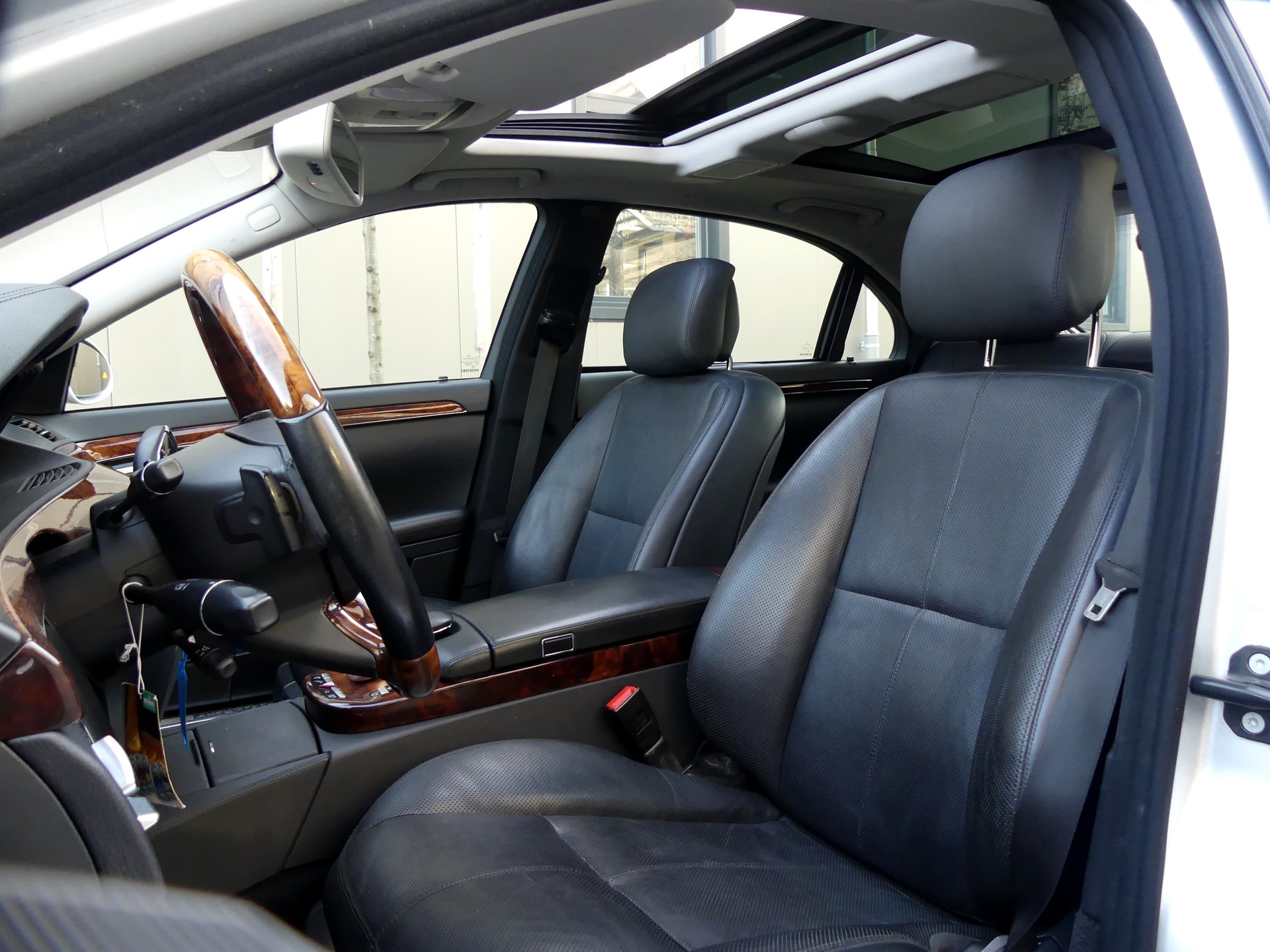 MERCEDES-BENZ S 500 L 4Matic-image-6
