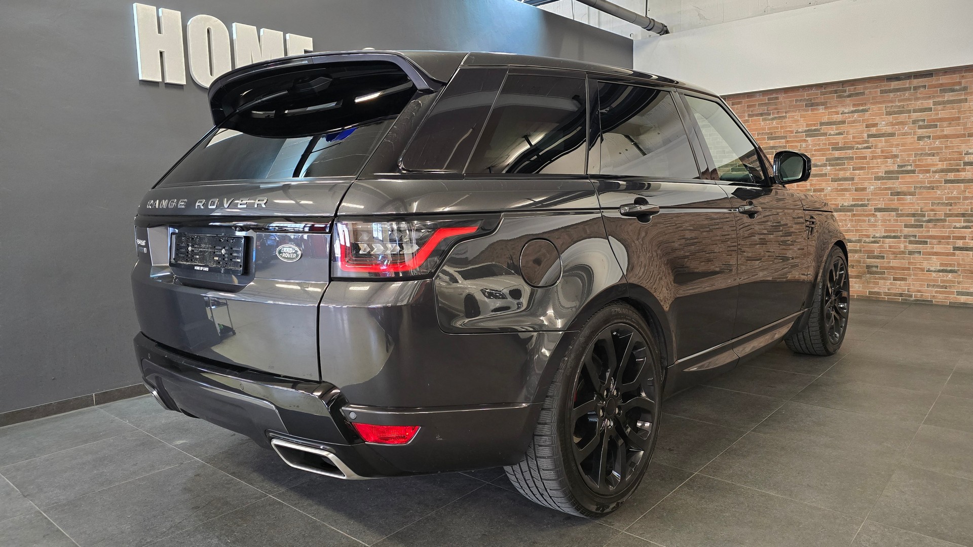 LAND ROVER Range Rover Sport 5.0 V8 S/C HSE Dynamic Automatic-image-11