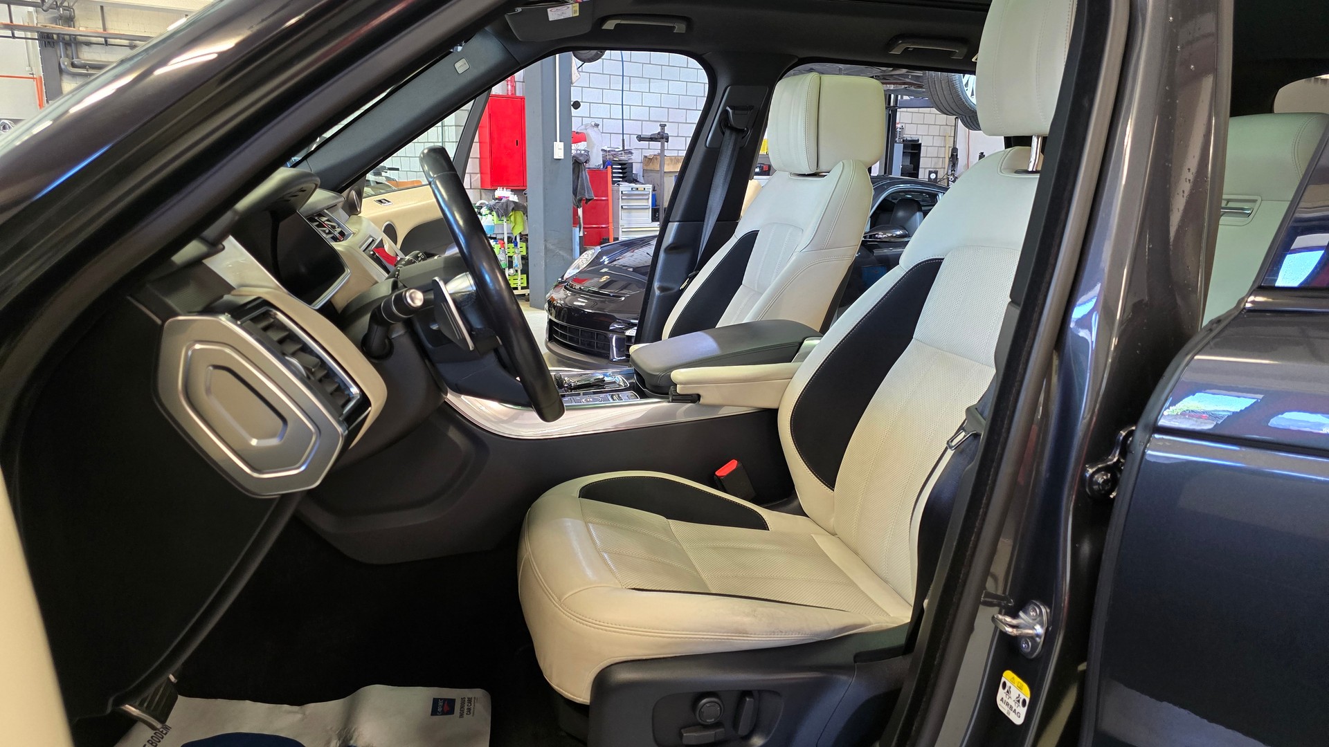 LAND ROVER Range Rover Sport 5.0 V8 S/C HSE Dynamic Automatic-image-26