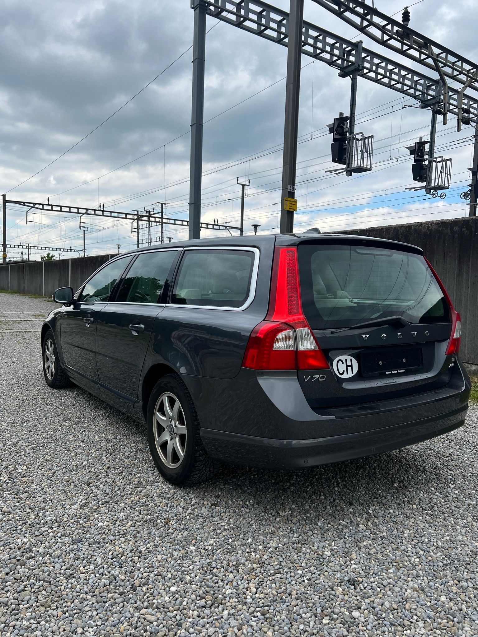 VOLVO V70 D5 AWD Summum Geartronic-image-3