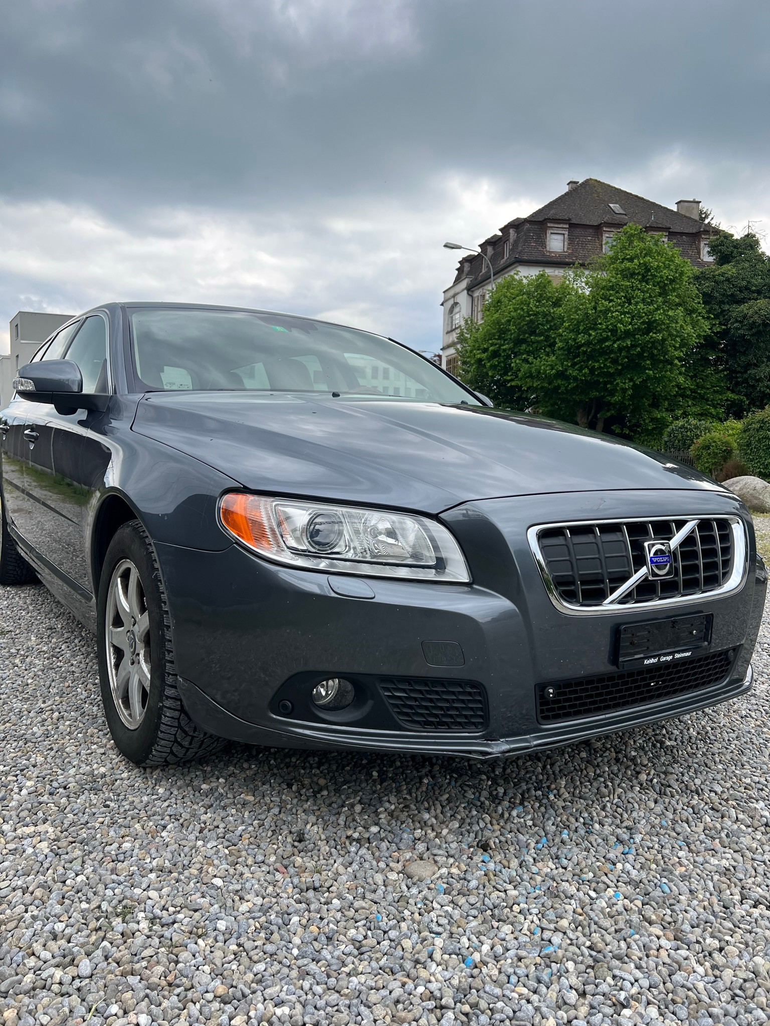 VOLVO V70 D5 AWD Summum Geartronic-image-2