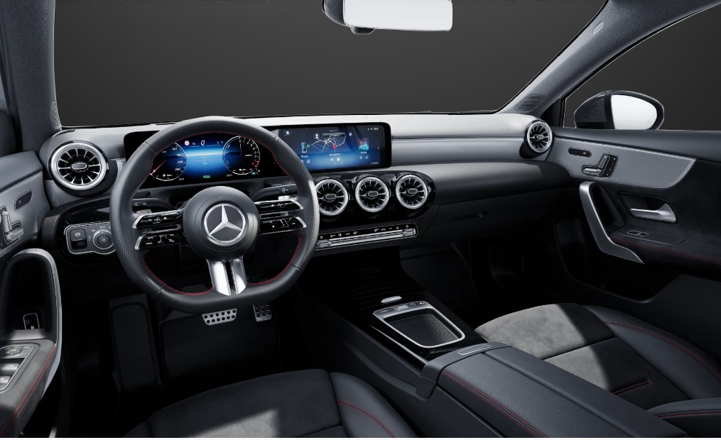 MERCEDES-BENZ A 250 e EQ Star 8G-DCT-image-5