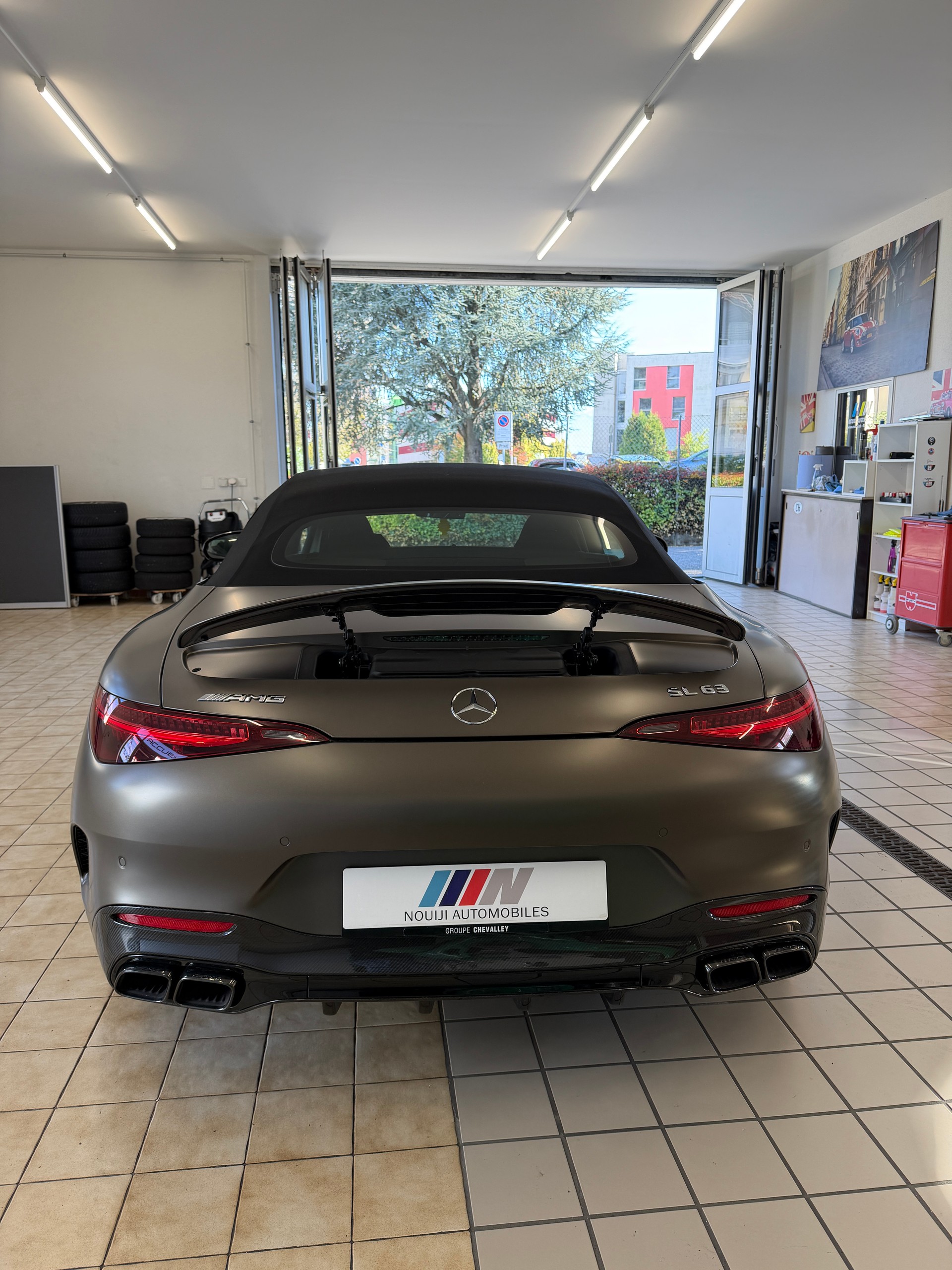 MERCEDES-BENZ AMG SL 63 4M Speedshift MCT-image-4
