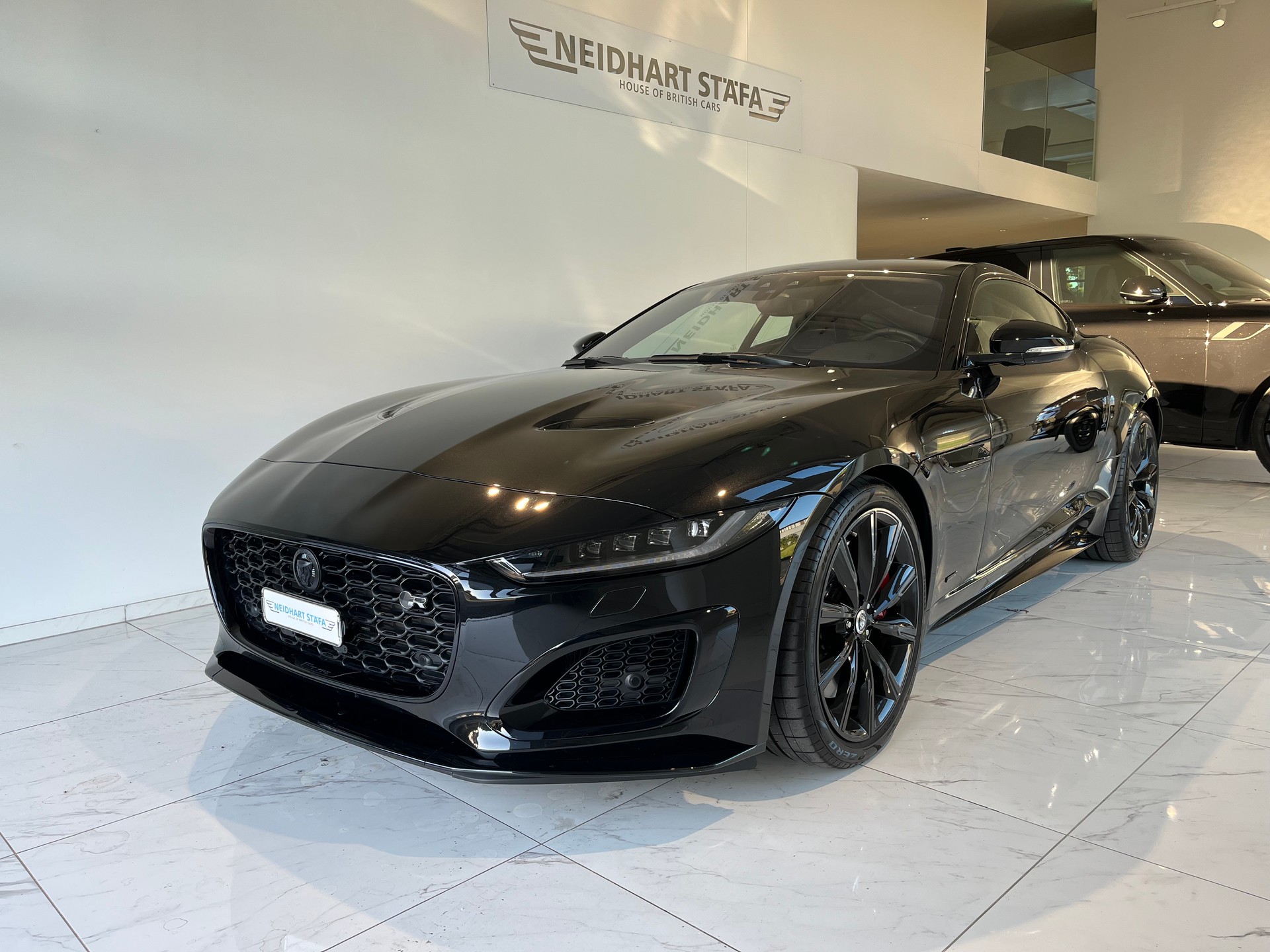 JAGUAR F-Type Coupé 5.0 V8 R75 Automatik AWD-image-1