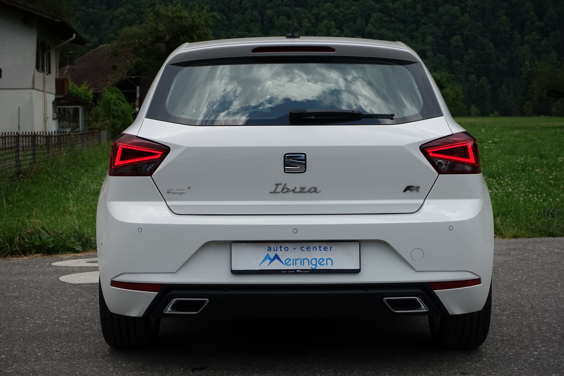 SEAT Ibiza 1.0 TSI 110 FR DSG-image-8