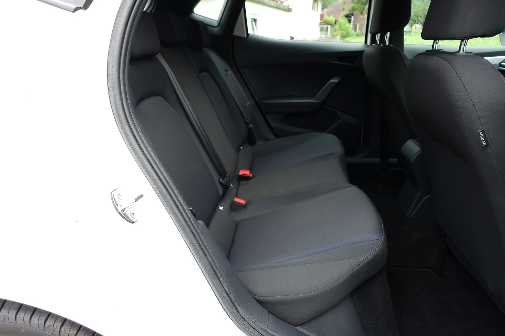 SEAT Ibiza 1.0 TSI 110 FR DSG-image-17