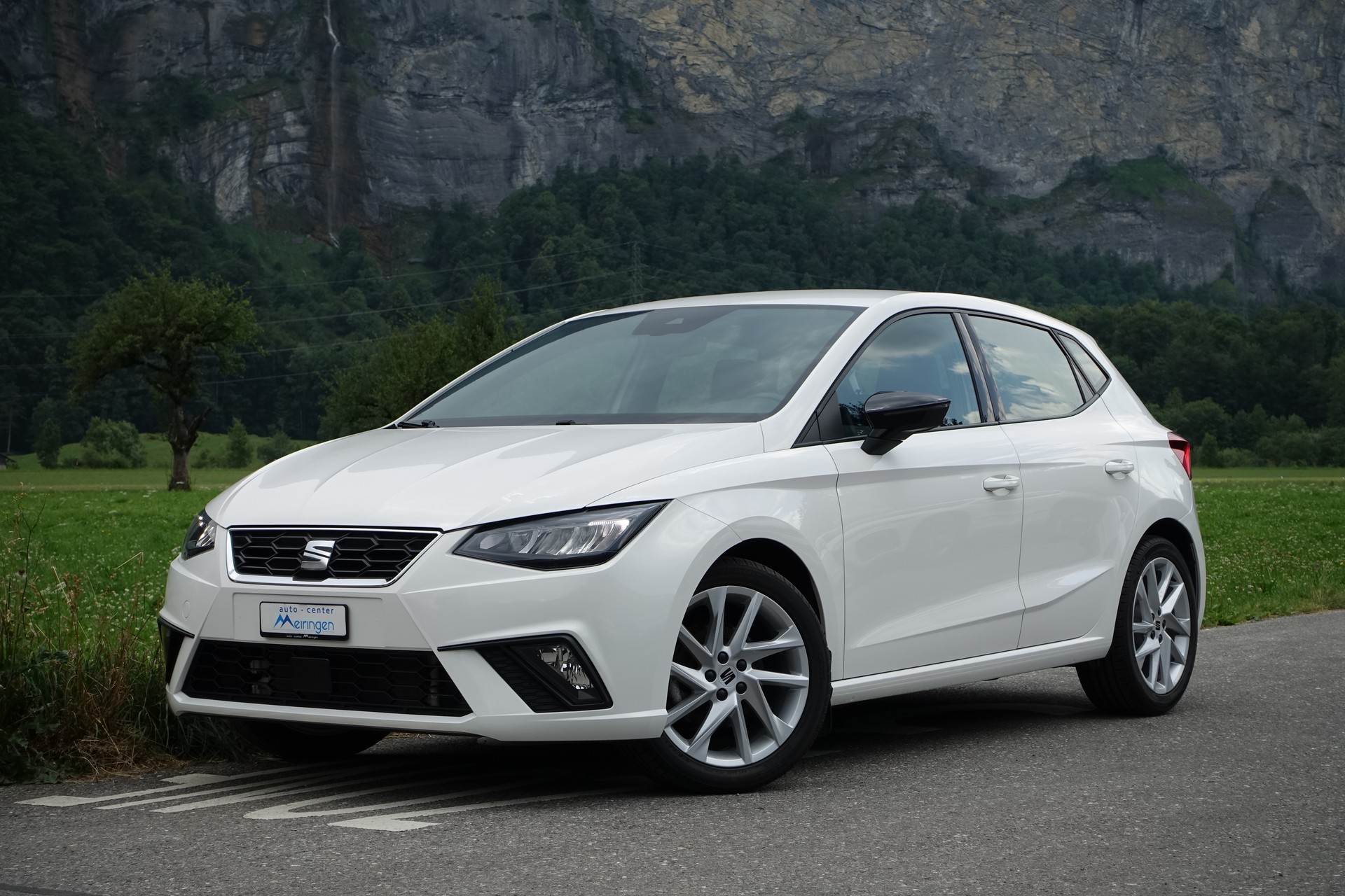 SEAT Ibiza 1.0 TSI 110 FR DSG-image-1