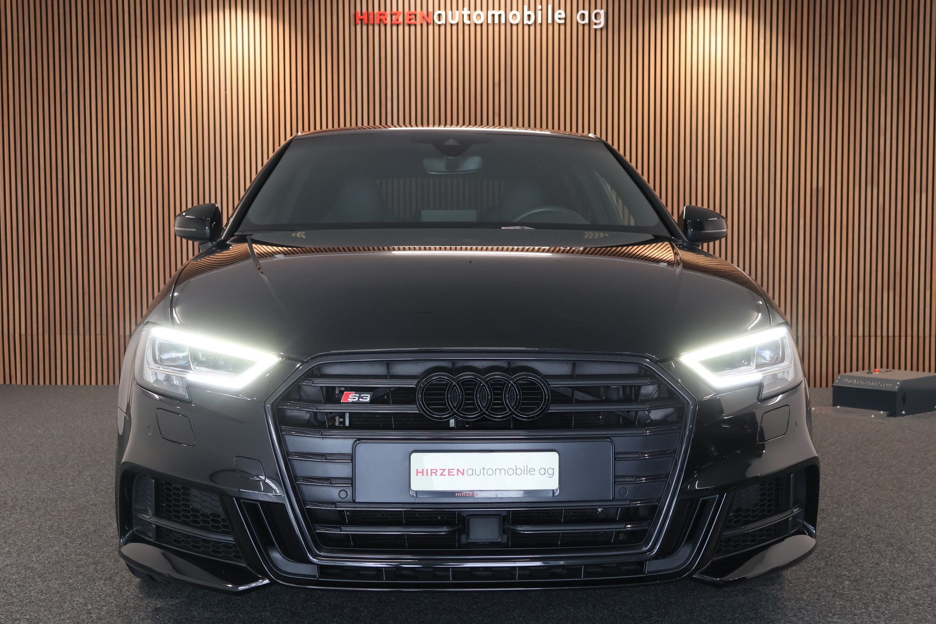AUDI S3 Sportback 2.0 TFSI quattro S-tronic-image-31
