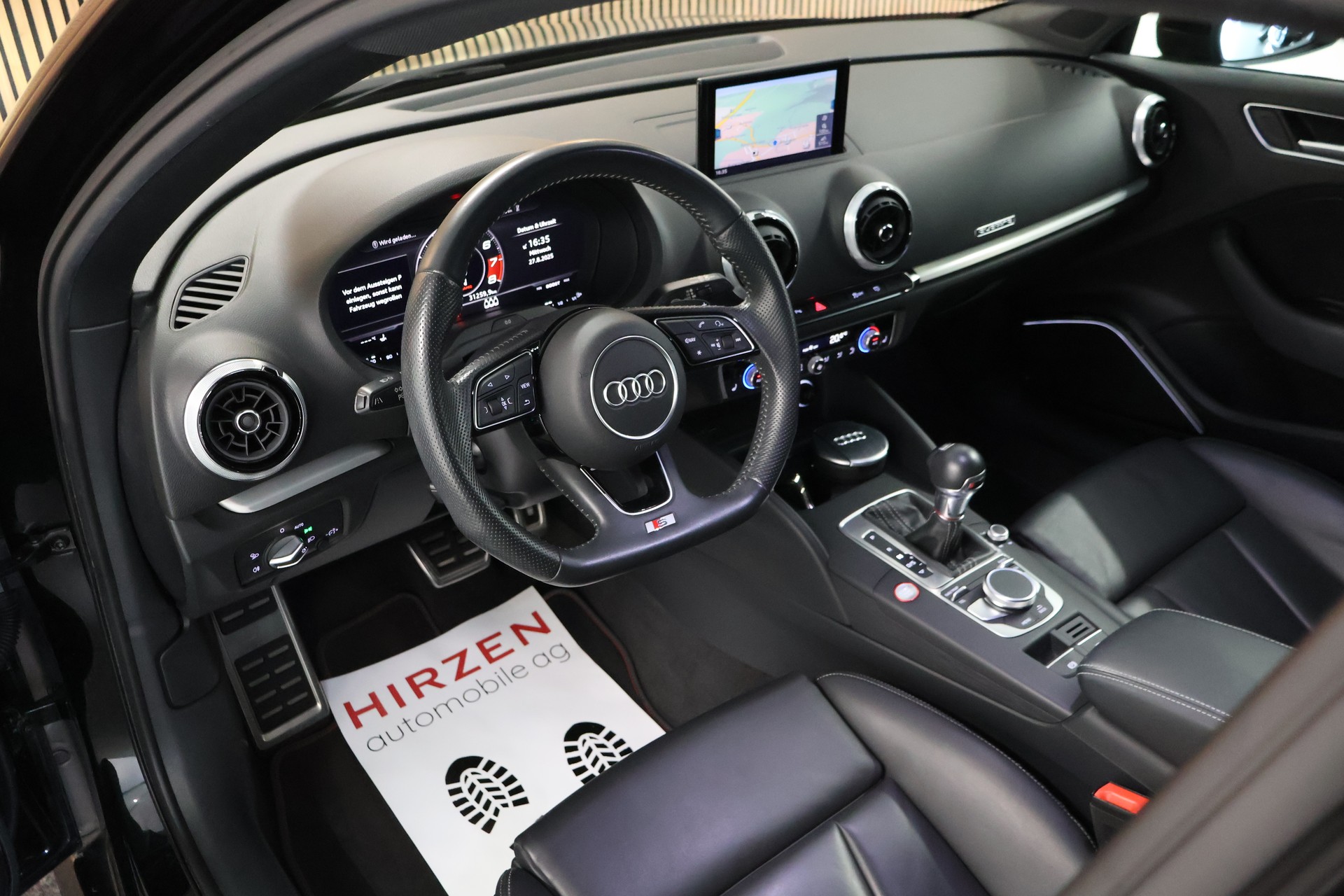 AUDI S3 Sportback 2.0 TFSI quattro S-tronic-image-9