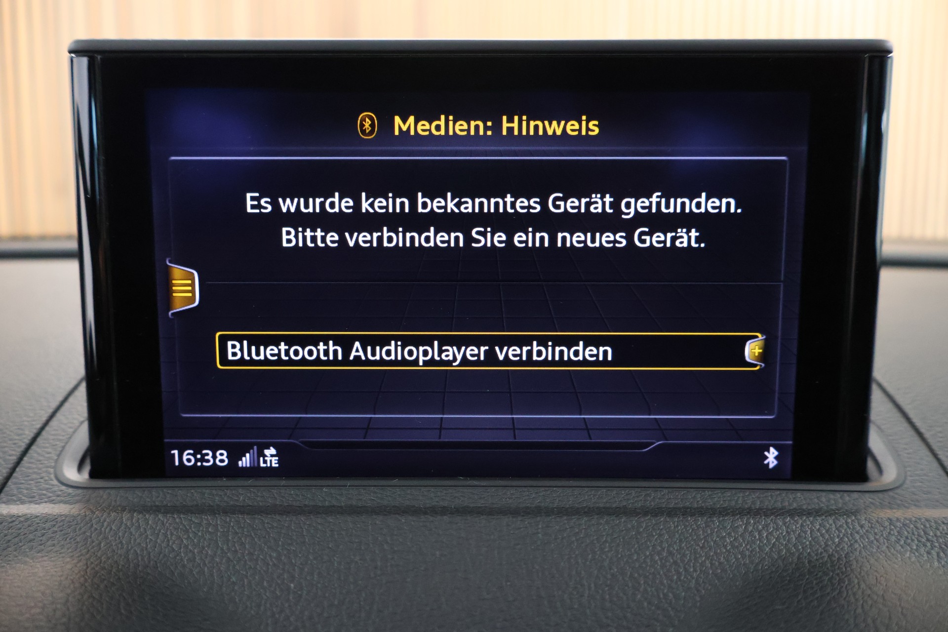AUDI S3 Sportback 2.0 TFSI quattro S-tronic-image-23