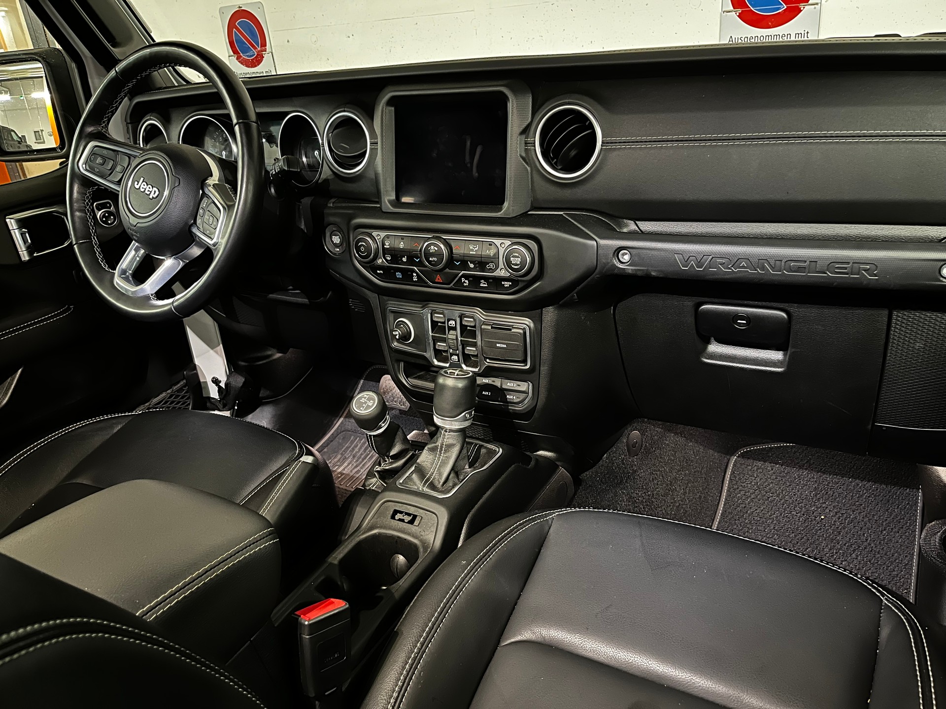 JEEP Wrangler 2.0 80th Anniversary 4xe-image-3