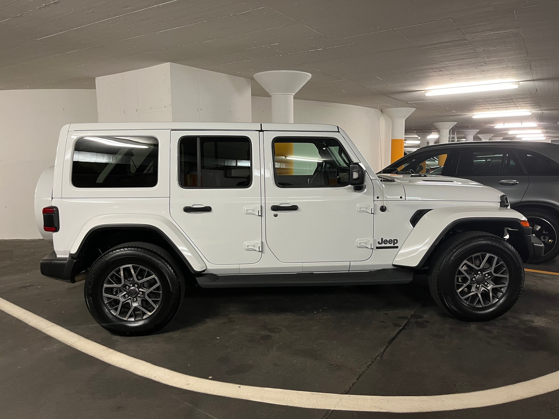 JEEP Wrangler 2.0 80th Anniversary 4xe-image-2