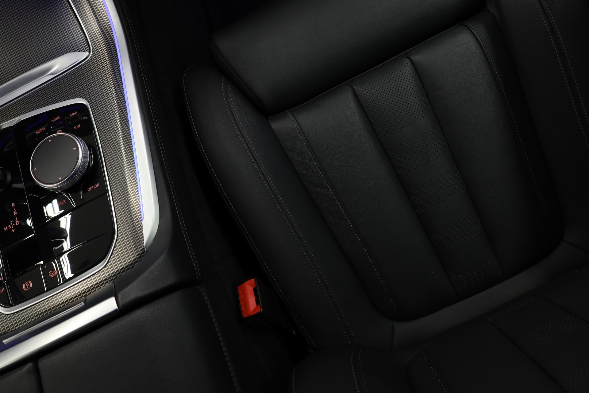 BMW X5 40d M-Sport xDrive SAG-image-24