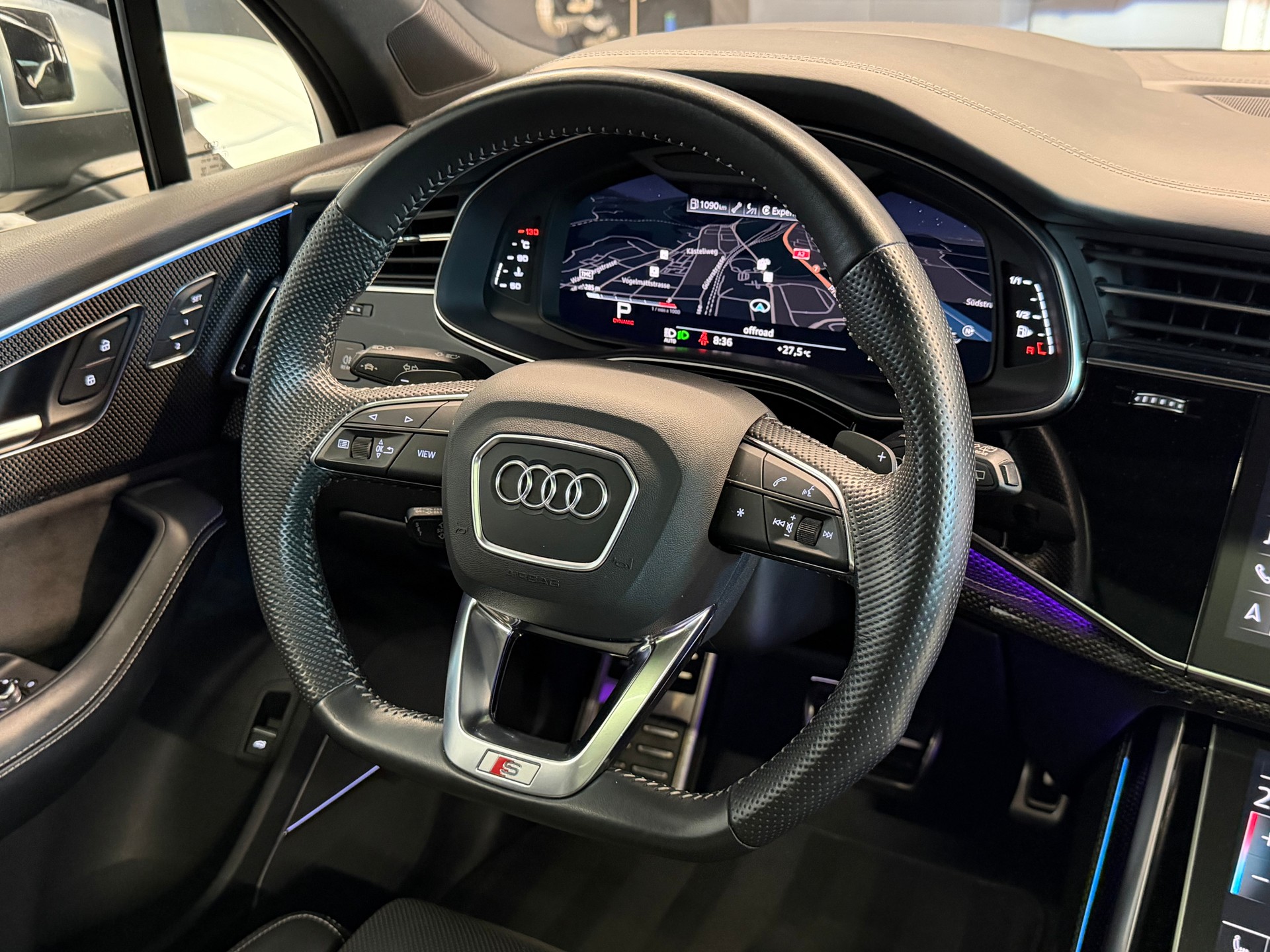 AUDI SQ7 4.0 V8 TDI Sport quattro tiptronic 7-Sitzer-image-24