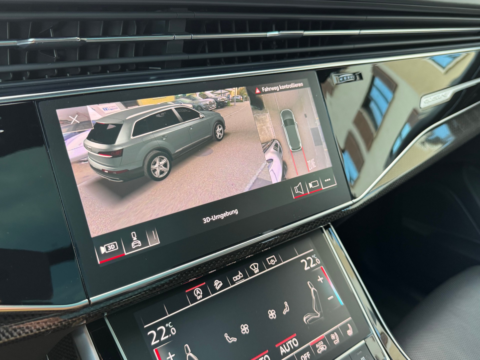 AUDI SQ7 4.0 V8 TDI Sport quattro tiptronic 7-Sitzer-image-21