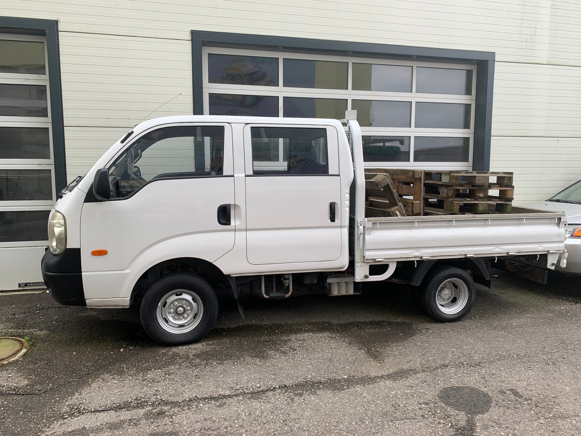 KIA K2500 TCi-showroom-element-1