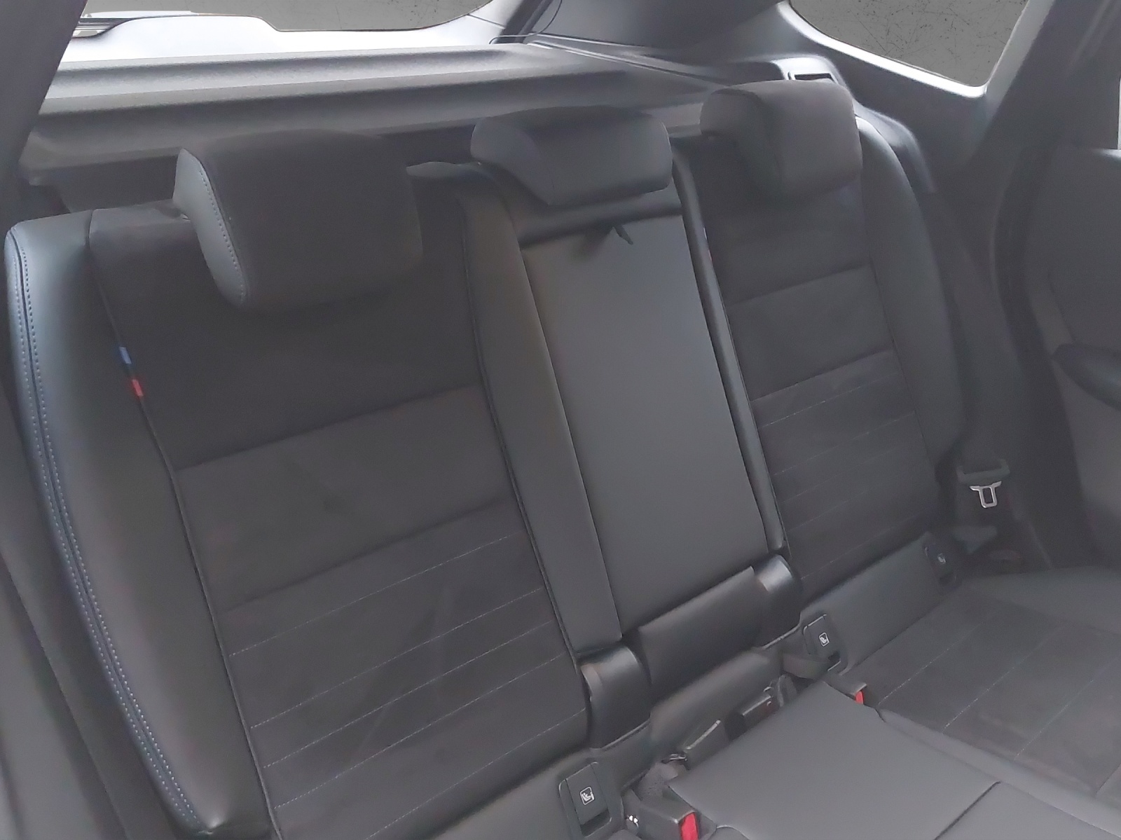 BMW X1 sDrive 20i 48V M Sport-image-16