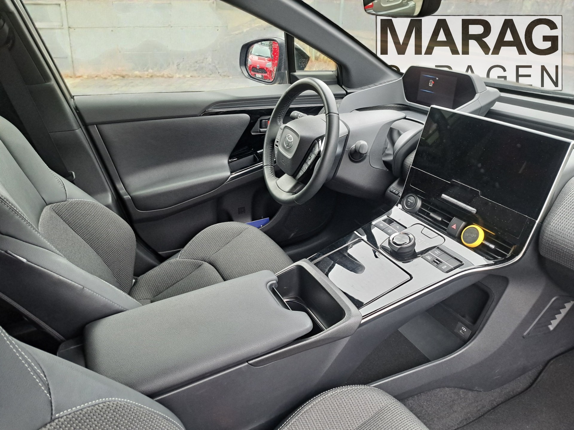 TOYOTA bZ4X Style 71,4 kWh 4WD-image-5
