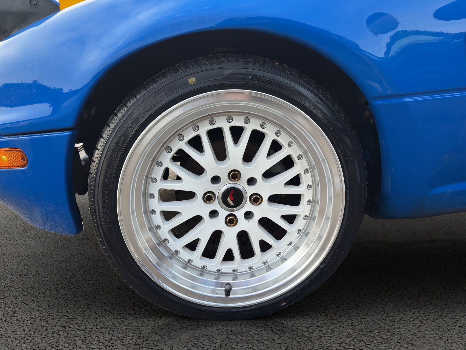 MAZDA MX-5 1.6i-16-image-14