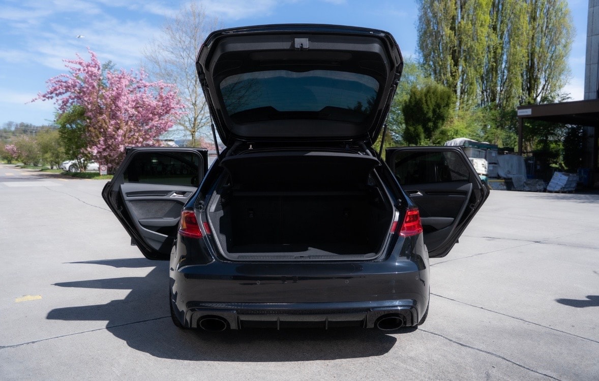 AUDI RS3 2.5 TSI quattro S-tronic-image-6