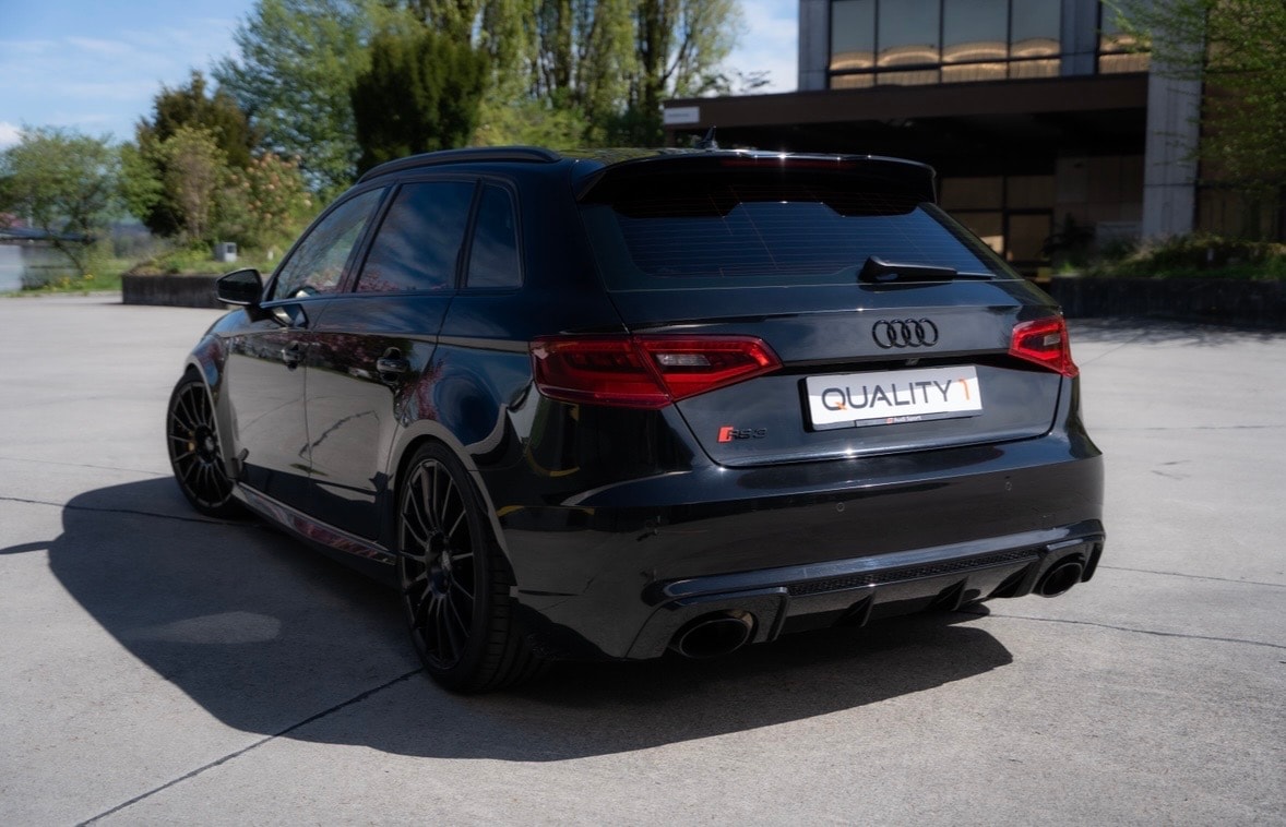 AUDI RS3 2.5 TSI quattro S-tronic-image-2
