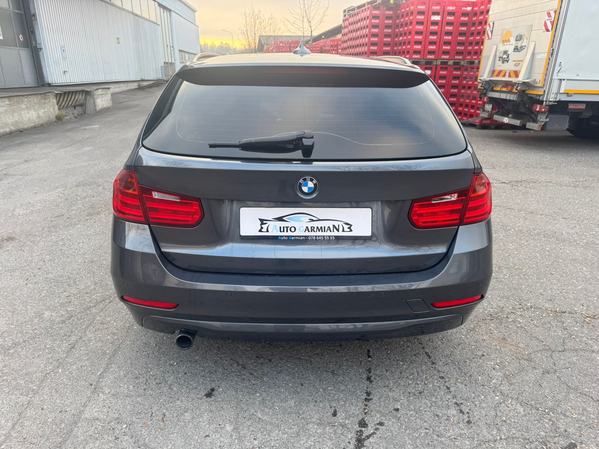 BMW 320d Touring Modern Line-image-3